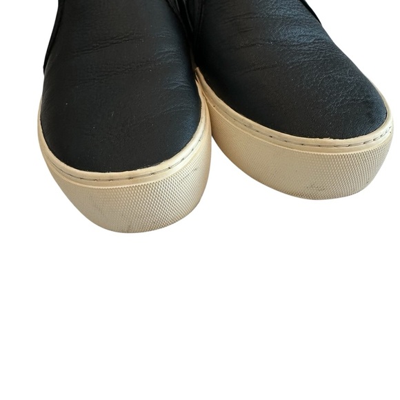 UGG Jass Black Leather Slip-On Loafers - Picture 6 of 10